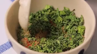 Crispy paratha croissant bites served golden and flaky 3